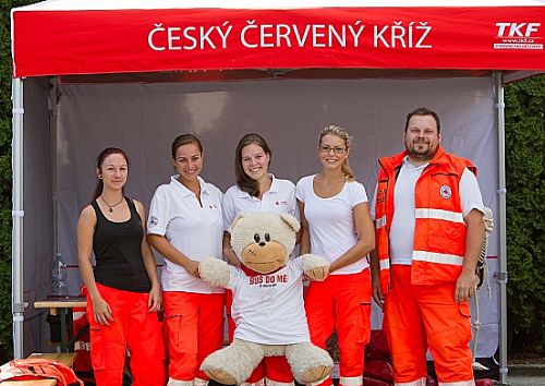 Firma KRÁSNÝ - zdravotnická technika se stala sponzorem záchranářů Českého červeného kříže