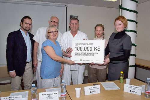 Centrum dětské traumatologie v Brně dostalo prostředky na nákup chirurgického instrumentária
